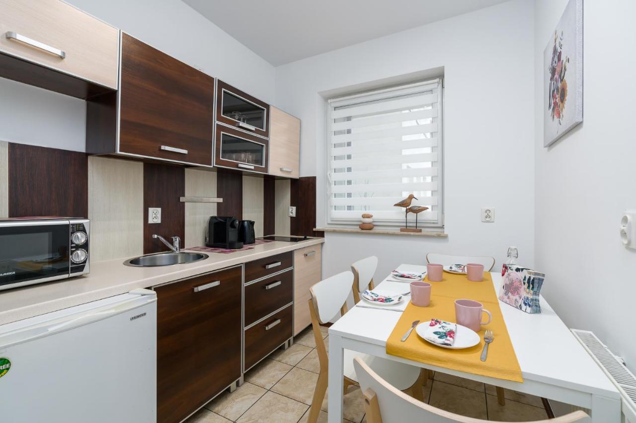 Sleepway Apartments -Garbary 95-101D Poznan Bagian luar foto